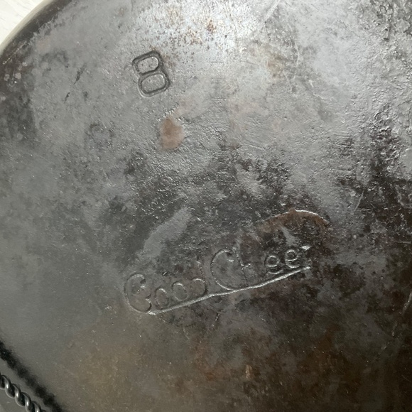 Vintage 🇨🇦 No. 8 Good Cheer 11” Cast Iron Skillet Frying Pan w/ Pour Spouts - Picture 10 of 12